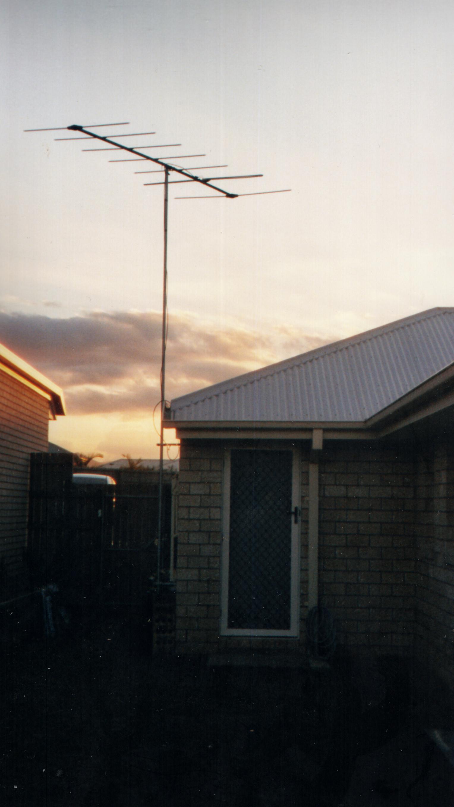 Closeup of Clipsal FM antenna