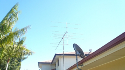 Distant shot of Korner 15.11 antenna
